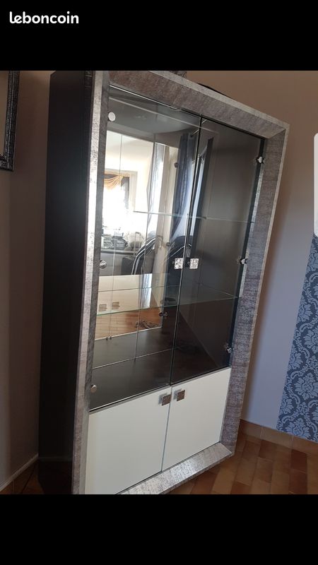Armoire (image 2)