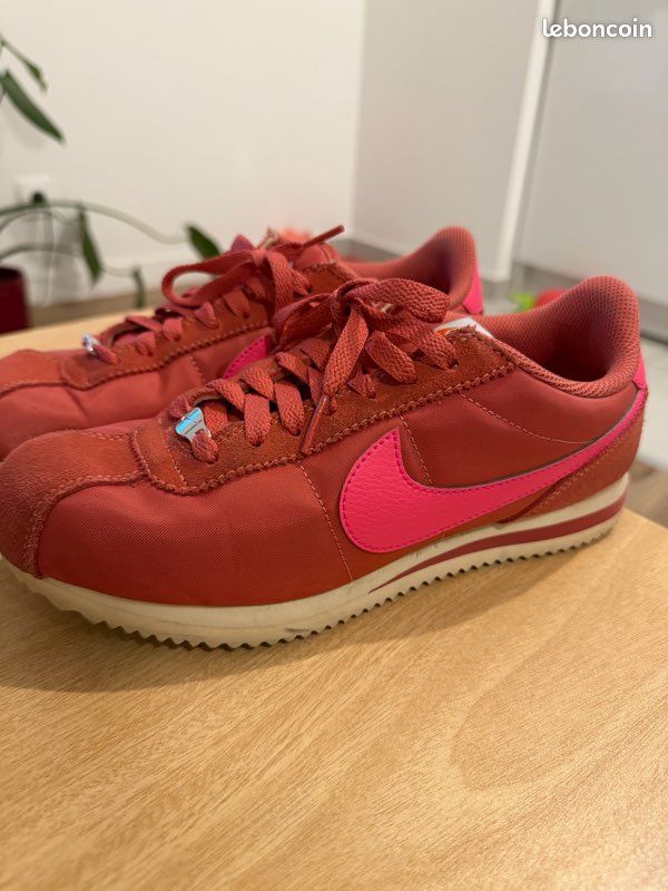 Nike cortez (image 1)