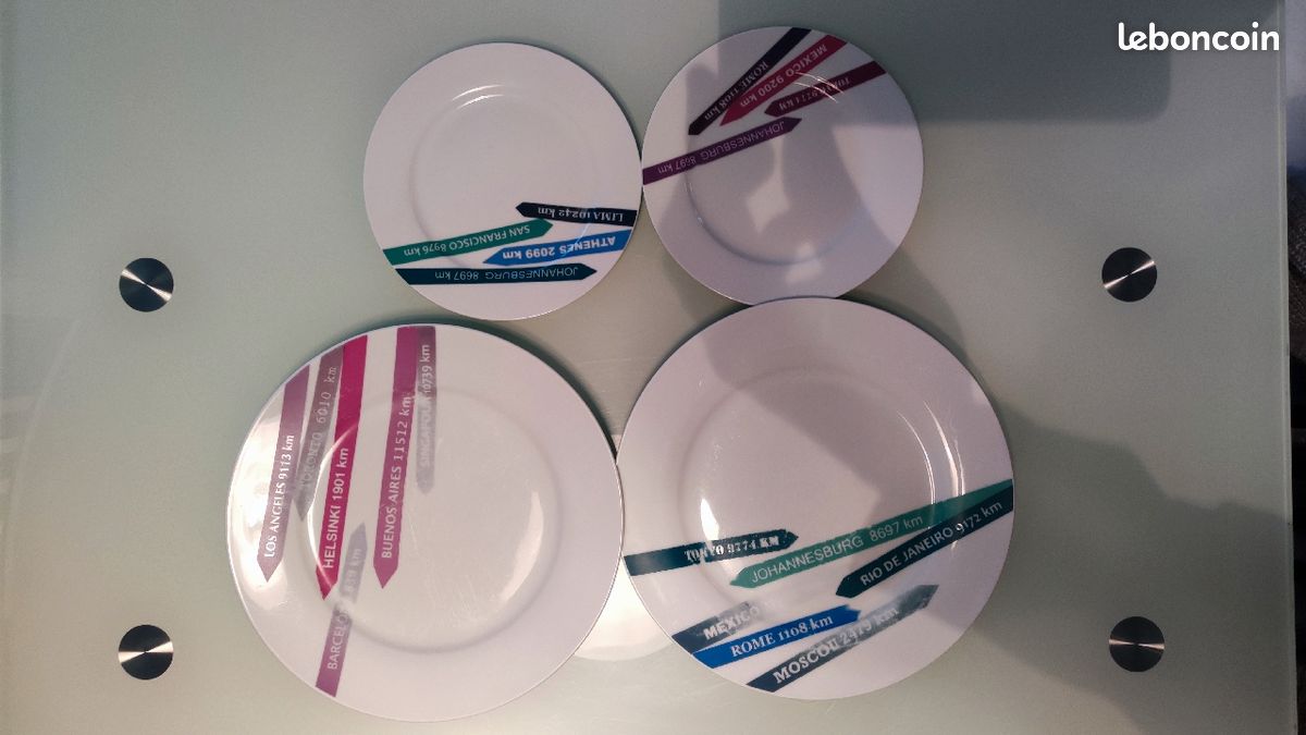 Lot assiettes et assiettes à dessert (image 1)
