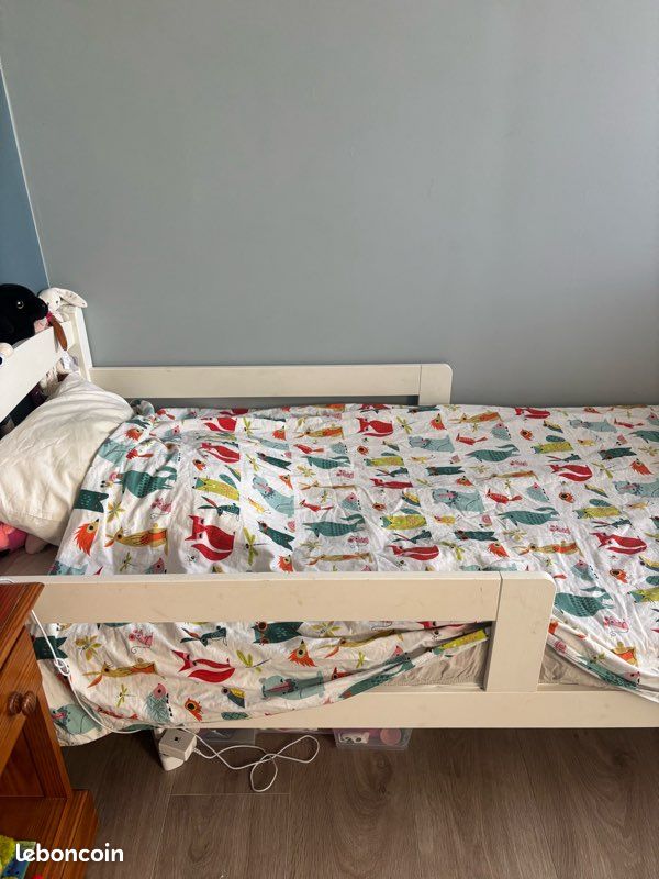 2 Lits enfant blanc avec barrière intégrée (image 2)