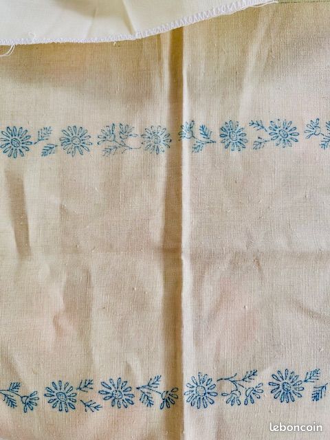 Lot de 4 broderies traditionnelles écru et nlanc (image 5)