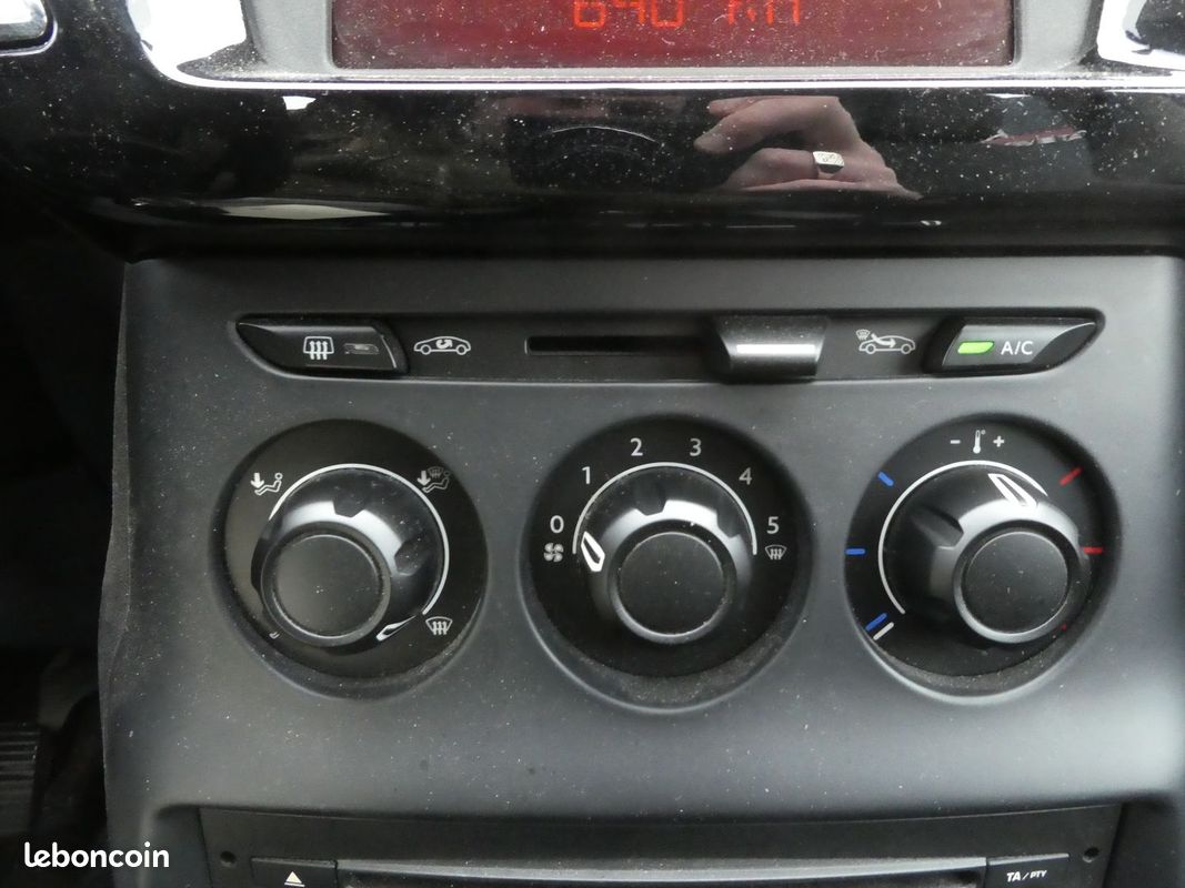Citroen C3 1.2 PURETECH VITAMINE II (image 10)