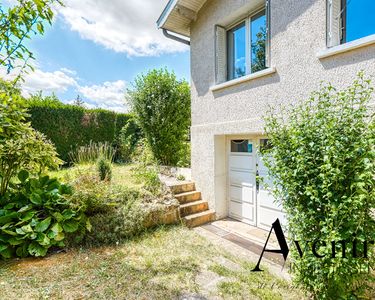 Maison 380 000 € - 143 m²