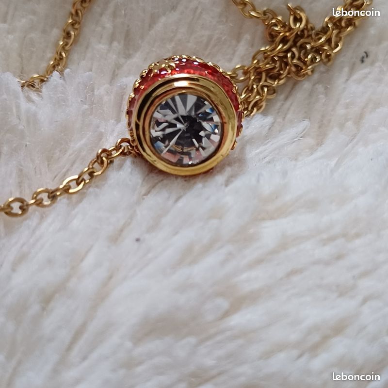 Pendentif ouvrant style impériale russe oeuf rouge motif à losanges | vente en ligne sur Pendentif ouvrant style impériale russe oeuf rouge motif à losanges | vente en ligne sur