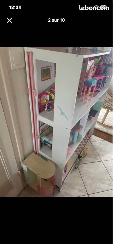 Maison de barbie complète avec meubles (image 2)