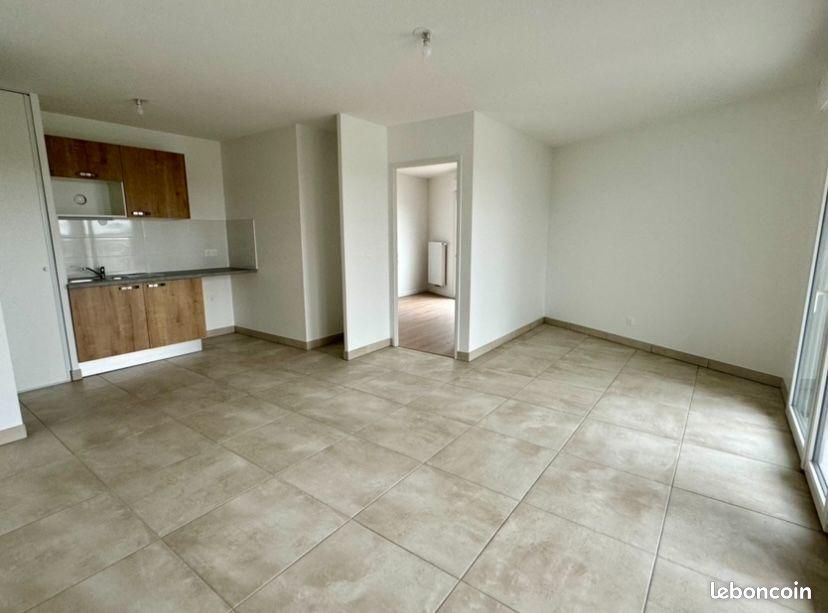 Appartement 3 pièces 66 m² · à Cenon · 66 m² · 963 €