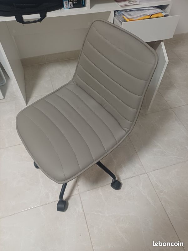 Chaise (image 2)
