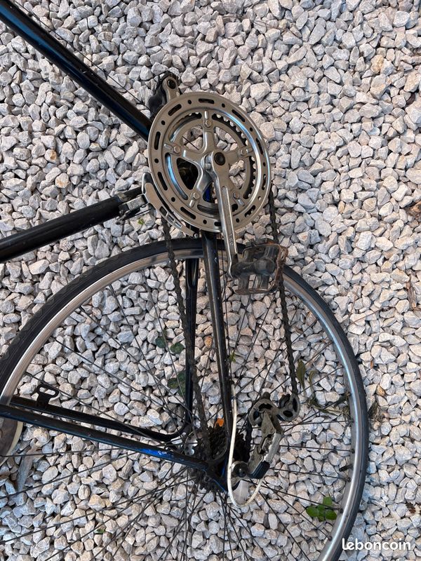 Vélo de course remis en bon état (image 1)