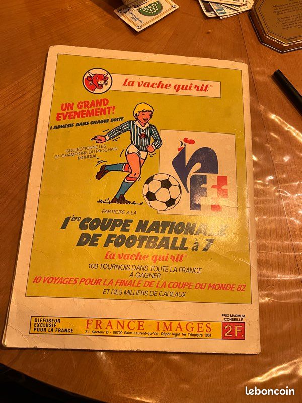 ALBUM PANINI «FOOTBALL 1981 EN IMAGES» / BON ETAT GENERAL (MANQUE 10 VIGNETTES
