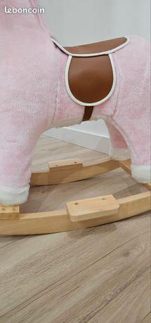 Peluche Cheval Interactive 30 Cm – Hennie, Chante Et Danse, Neuve