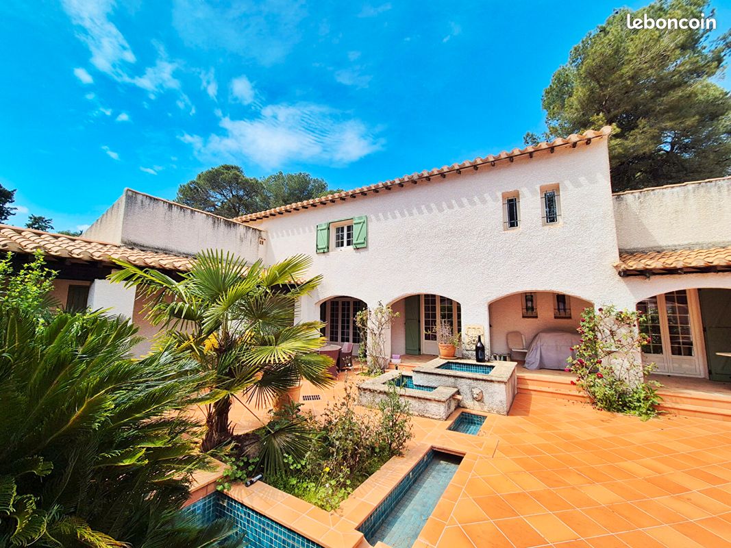 Maison 300 m² · à Béziers · 300 m² · 950 000 €