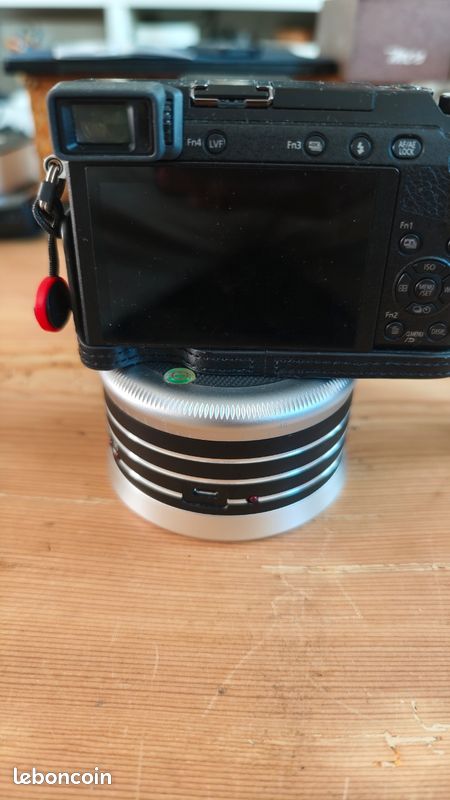 Rotule panoramique tête de trépied électronique Neewer pour Timelapse, vitesse et direction variables, batterie intégrée (image 7)