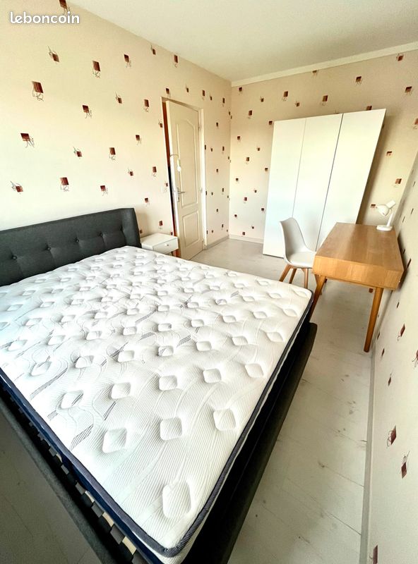 Appartement 4 pièces 79 m² · à Poitiers · 79 m² · 989 €