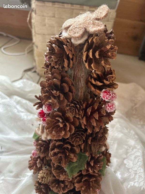 Décoration de Noël - Sapin en pomme de pin (image 6)
