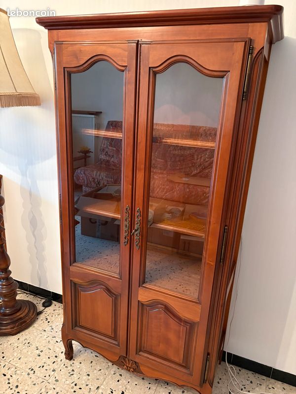 Vitrine en bois massif style Louis XV (image 5)
