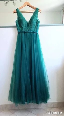 Robe Patineuse Fleurie Bleu Marine Taille S/M (36-38) – Neuve Avec étiquette