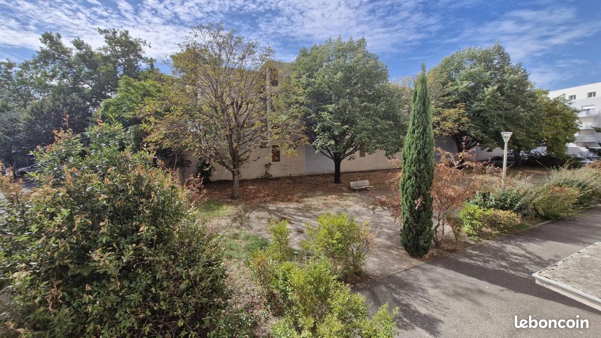 Appartement 3 pièces 65 m² · à Vénissieux · 65 m² · 870 €/mois