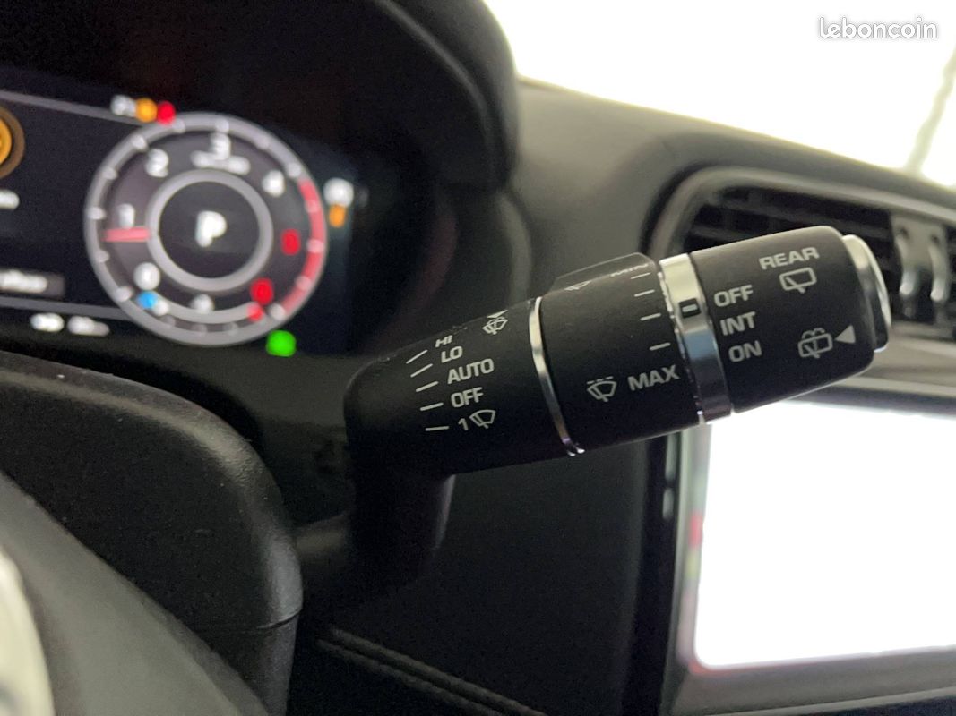 JAGUAR F-Pace 2.0 D - 180 ch AWD BVA8 Chequered Flag (image 23)
