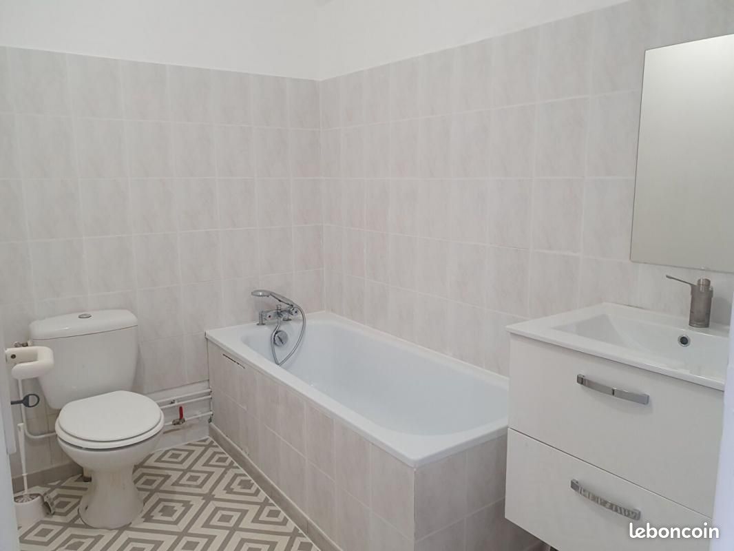 Appartement 1 pièce 33 m² - Sainte-Féréole 19270 (image principale 7)