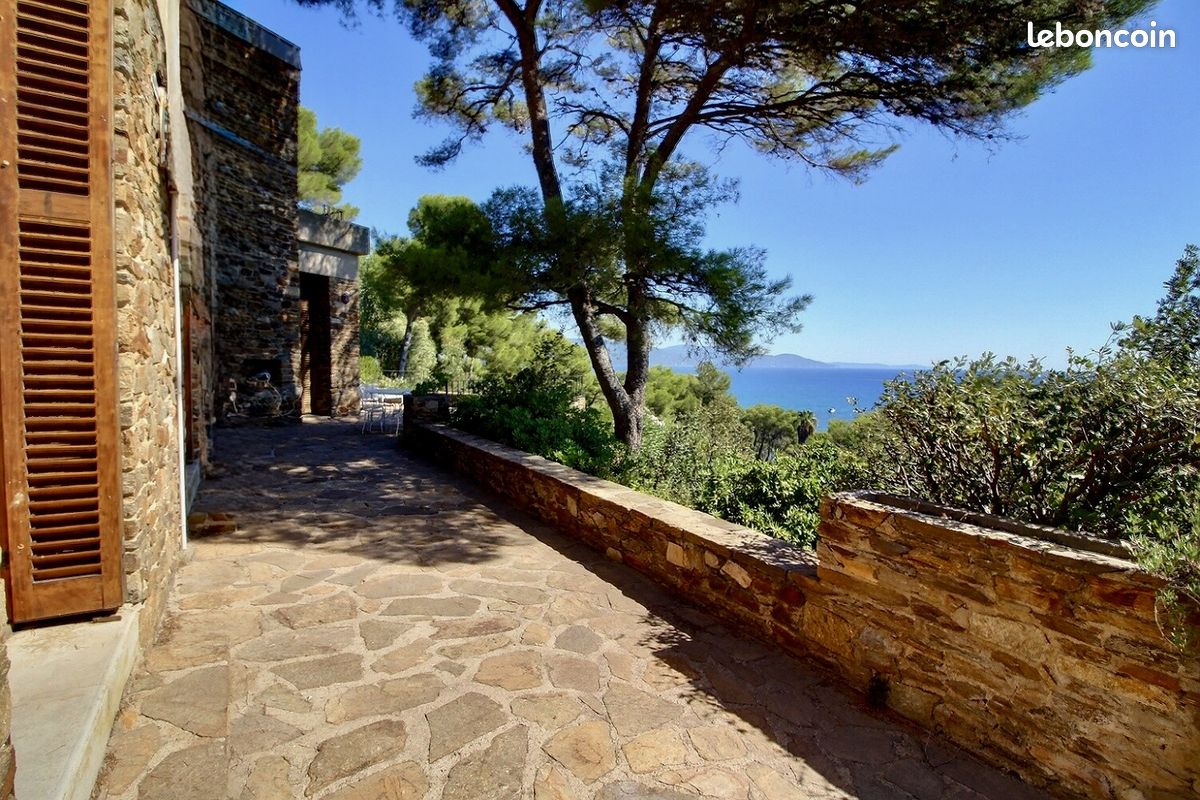 Maison 10 pièces 265 m² · à Bormes-les-Mimosas · 265 m² · 4 640 000 €