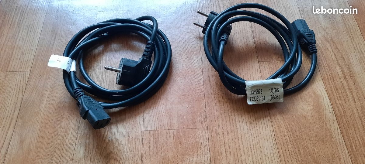Câble d'alimentation 3 broches pour PC (image 2)