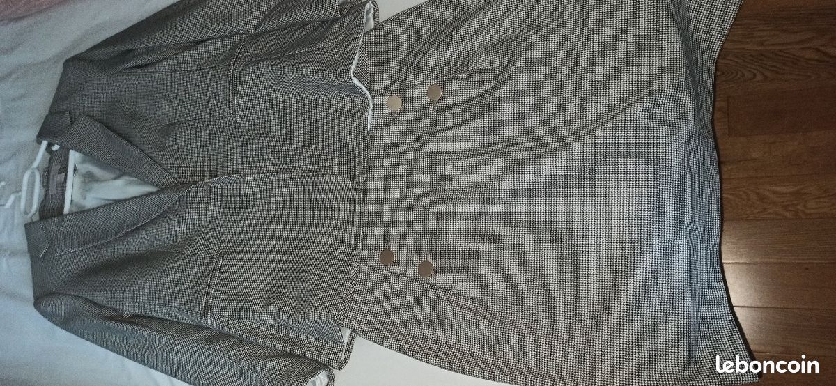 Tailleur jupe (image 1)