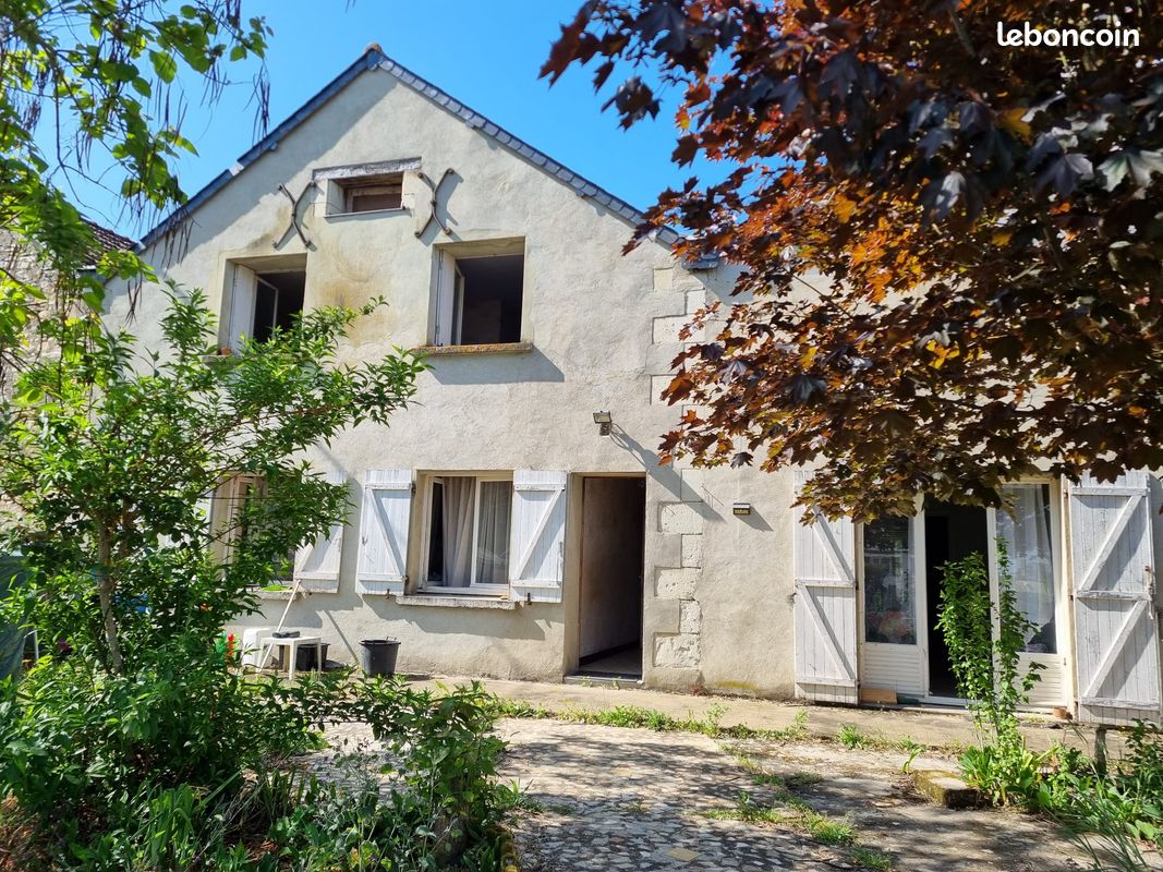 Maison 6 pièces 141 m² · à Richelieu · 141 m² · 118 000 €