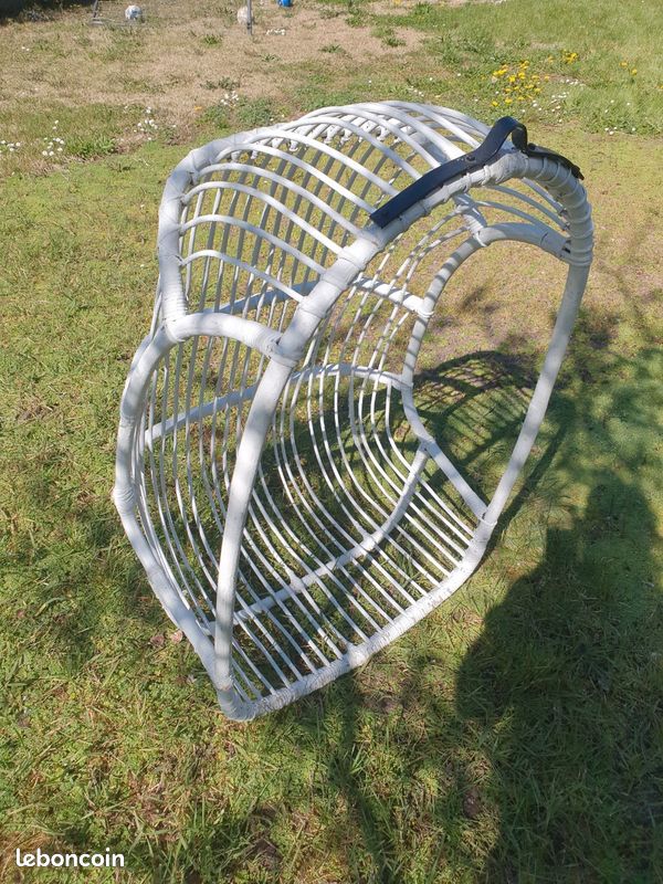Fauteuil coque à suspendre (image 2)