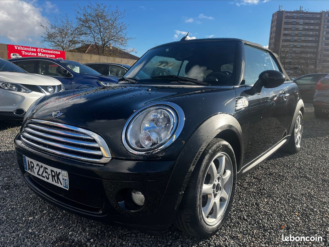 MINI Cooper Cabriolet 1.6 i 122 cv (image 1)