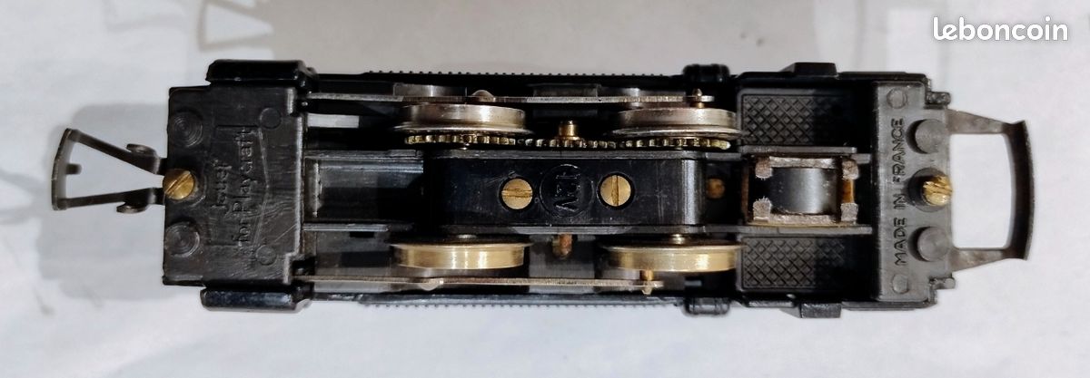 La locomotive de manoeuvre a vapeur 020 T 708 miniature de Jouef au HO