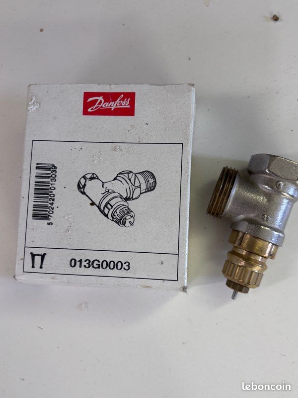 Corps de robinet Danfoss thermostatique Equerre DN15 (image 1)