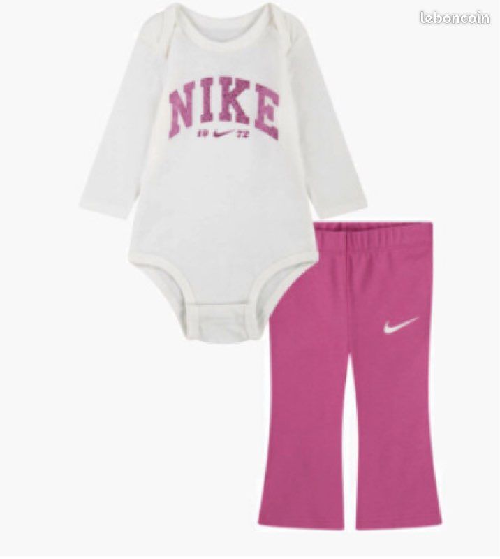 Ensemble Nike fille rose et blanc 12 mois Vêtements bébé