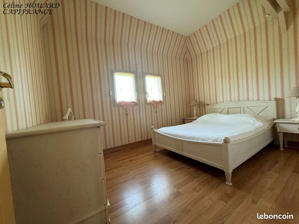 Maison 9 pièces 270 m² — 17