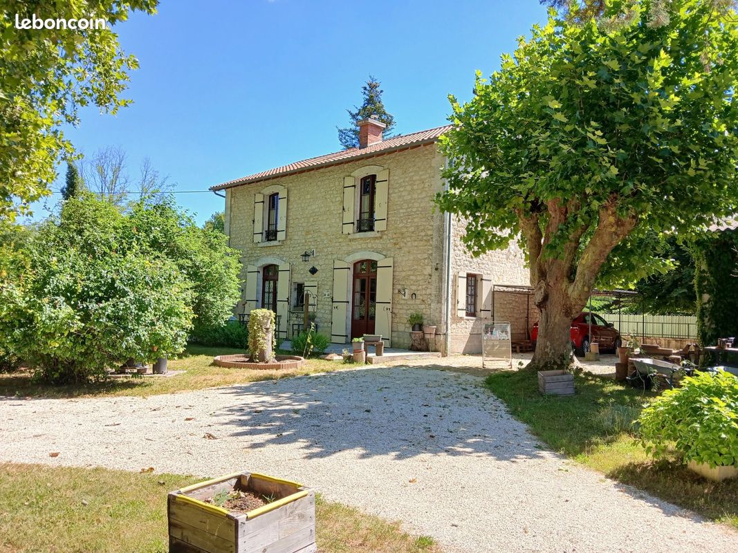 Maison 7 pièces 139 m² · à Ribérac · 139 m² · 172 800 €