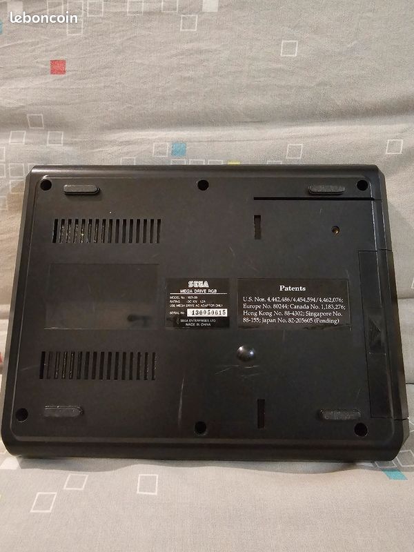 Console Megadrive 1 + Manettes + Lots De Jeux - Occasion (très Bon état)