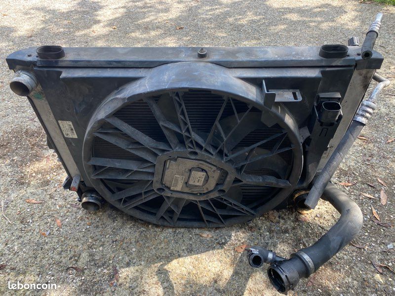 Bloc radiateur complet divers bmw 520d 525d 530xd 535d e60 disponible pour 120d e87 320d e46 e90 e92 x3 e83 f25 x5 e53 Négociable (image 2)