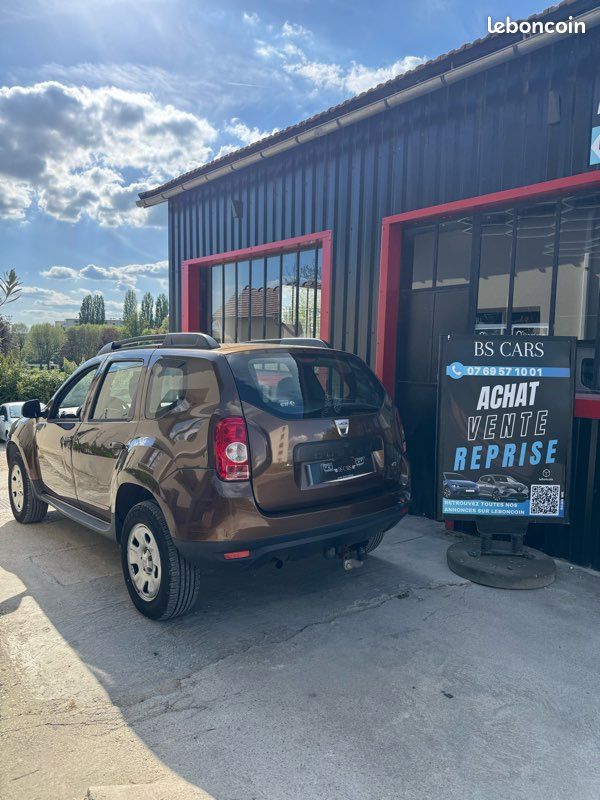 DACIA DUSTER Laureate 4x2, 1.5 DCi, 110 cv (image 4)