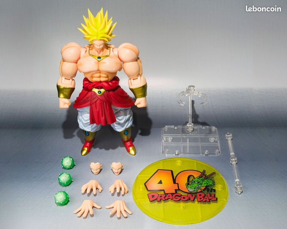 DRAGON BALL FIGURINE Majin Bu sous toutes ces formes lot de 8
