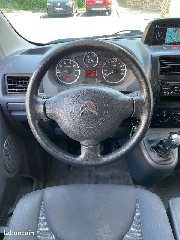 CITROËN Jumpy - II VUL L2H1 2.0 HDi 16V FAP Fourgon moyen 163 cv BOÎTE AUTOMATIQUE (image 9)