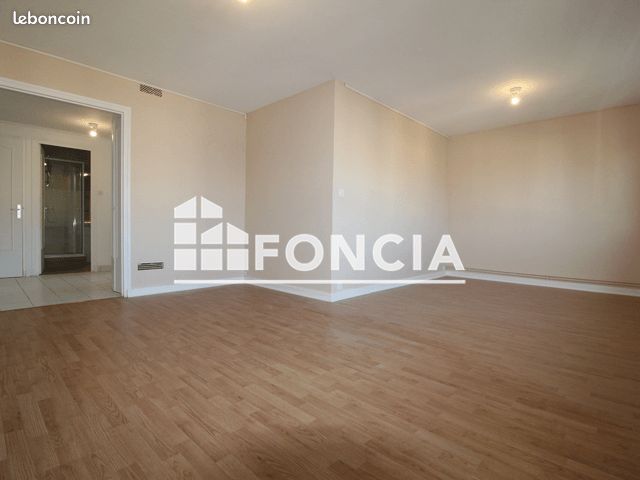 Appartement 3 pièces 63 m² · à Fontaine · 63 m² · 675 €/mois