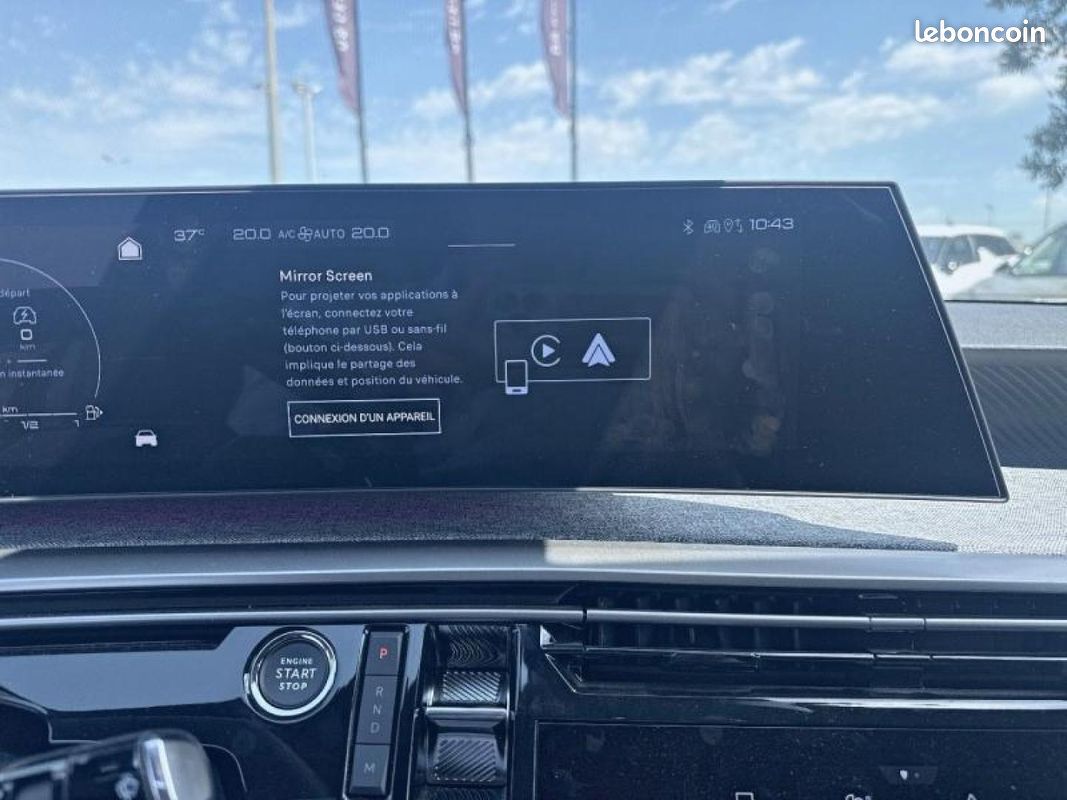Peugeot 3008 1.2 Hybrid 136ch Allure e-DCS6 (image 23)