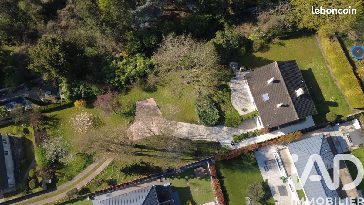 Maison 8 pièces 164 m² · à Villiers-sur-Orge · 164 m² · 489 000 €