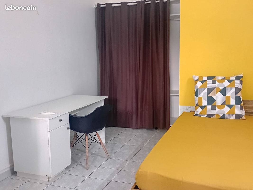 Appartement 1 pièce 28 m² · à Le Lamentin · 28 m² · 400 €/mois