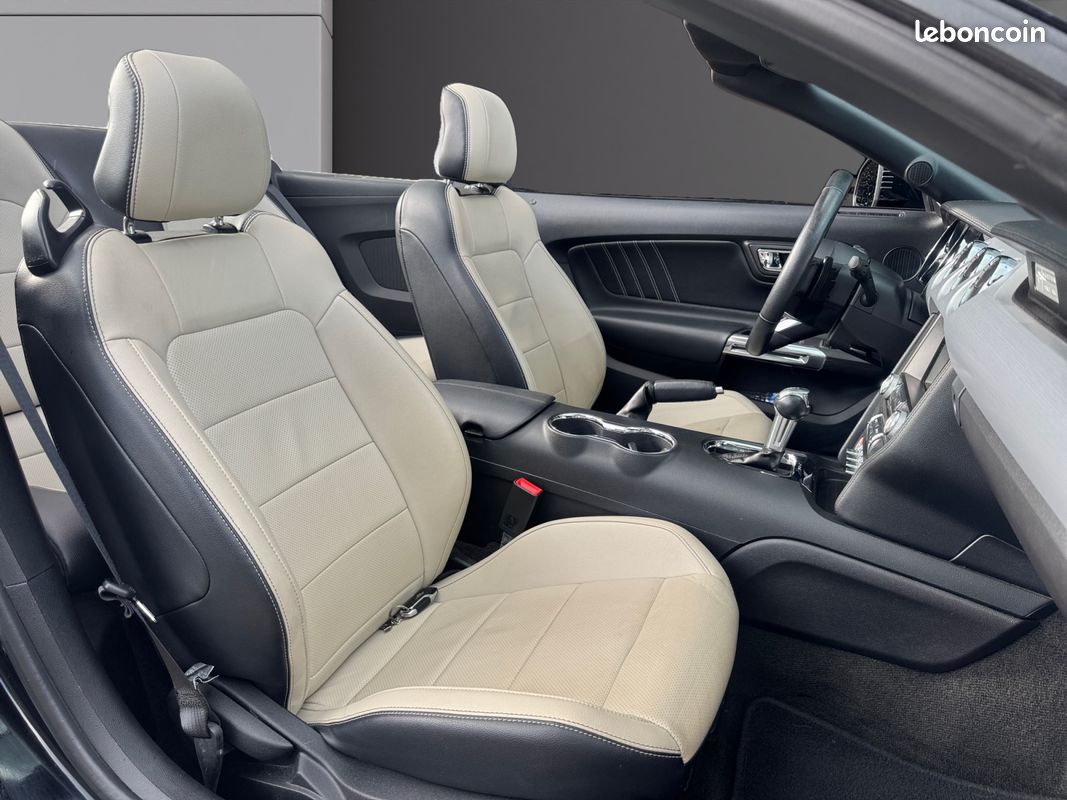 FORD MUSTANG CONVERTIBLE V8 5.0 421 GT BVA Garantie 12 Mois (image 14)