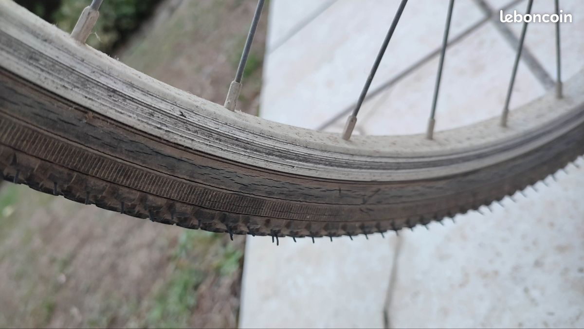 Pneu velo 700*38 (image 7)