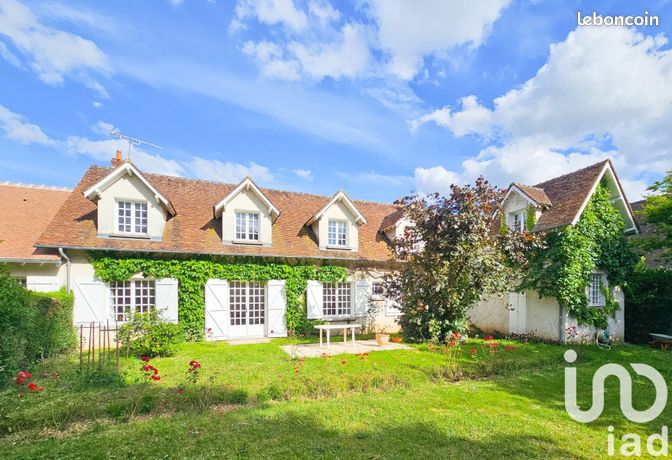 Longère 10 pièces 233 m²
