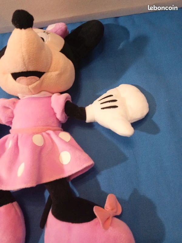 Peluche Minnie Disney grand modèle 35 cm (image 4)