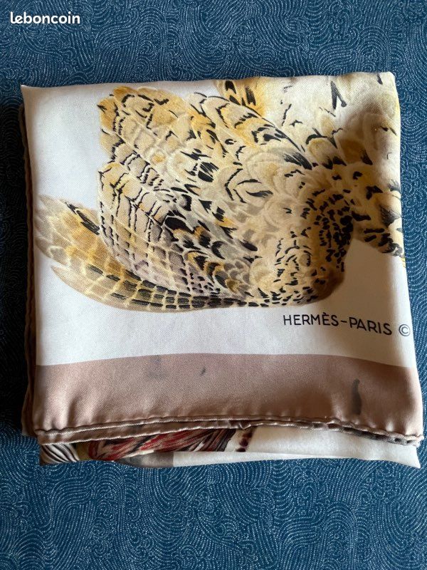 Foulard Hermès Gibiers En Soie - Motif Animalier Multicouleur - Occasion En Bon état