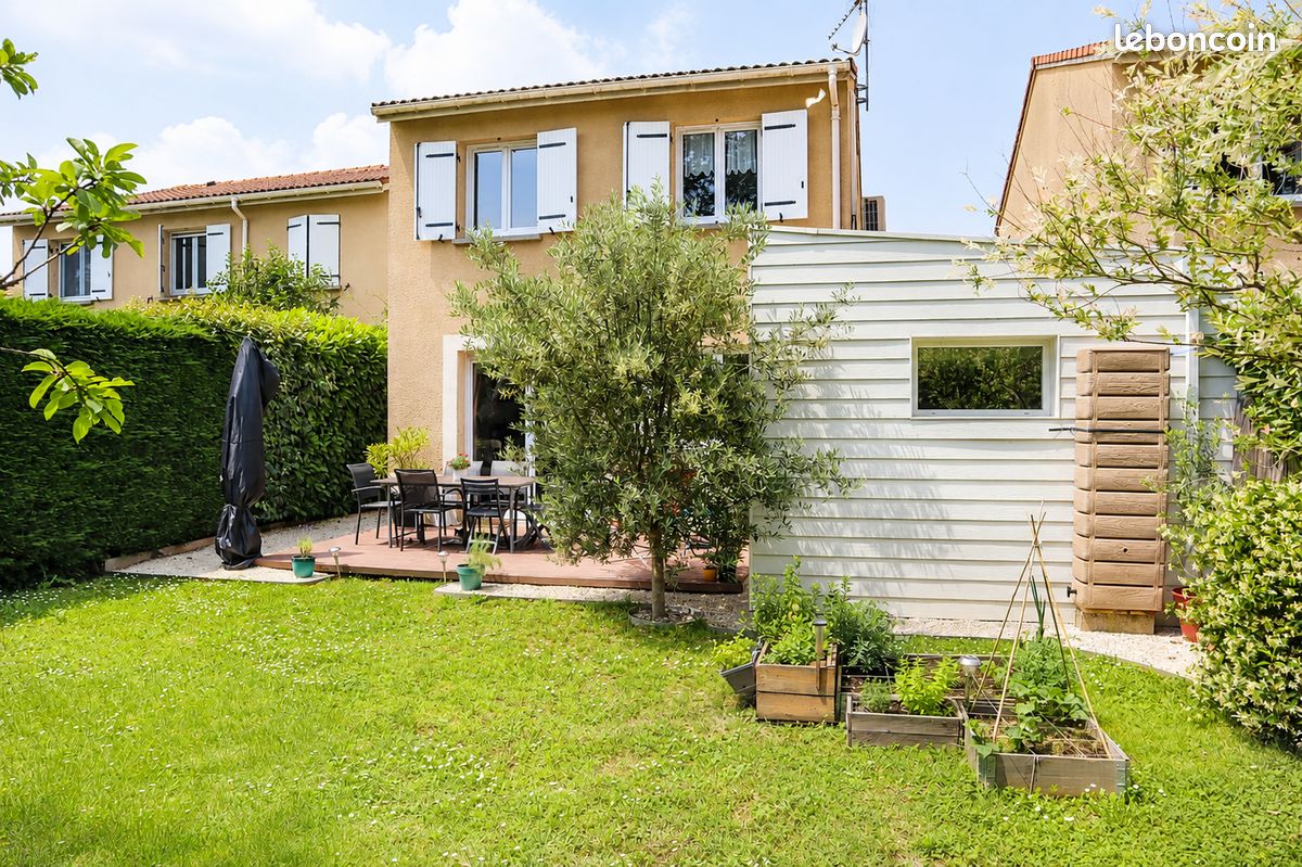 Maison 5 pièces 95 m² · à Meyzieu · 95 m² · 385 000 €
