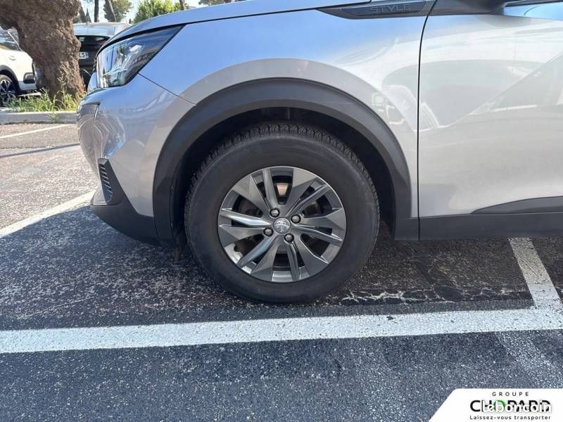 Peugeot 2008 PureTech 100 S&S BVM6 Style (image 12)